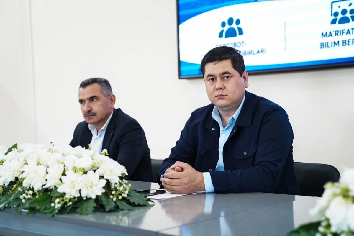 Yoshlar oyligi doirasida giyohvandlikka qarshi profilaktik tadbir o‘tkazildi
Oktyabr oyida yoshlar o‘rtasida giyohvandlikning oldini olishga qaratilgan keng qamrovli profilaktik oylik doirasida Osiyo texnologiyalar universitetida targ‘ibot-tushuntirish tadbiri o‘tkazildi. Tadbirda talaba-yoshlarga giyohvandlikning salbiy oqibatlari va uning oldini olish bo‘yicha muhim ma’lumotlar berildi.