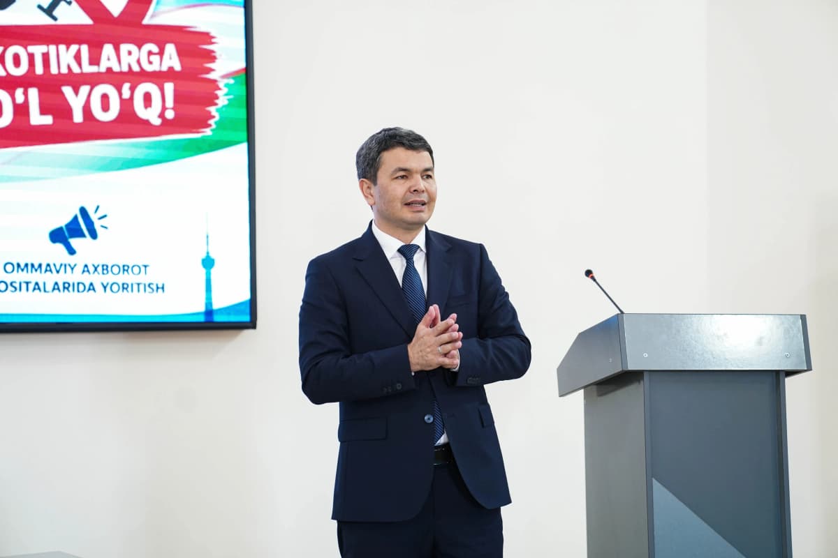 Yoshlar oyligi doirasida giyohvandlikka qarshi profilaktik tadbir o‘tkazildi
Oktyabr oyida yoshlar o‘rtasida giyohvandlikning oldini olishga qaratilgan keng qamrovli profilaktik oylik doirasida Osiyo texnologiyalar universitetida targ‘ibot-tushuntirish tadbiri o‘tkazildi. Tadbirda talaba-yoshlarga giyohvandlikning salbiy oqibatlari va uning oldini olish bo‘yicha muhim ma’lumotlar berildi.