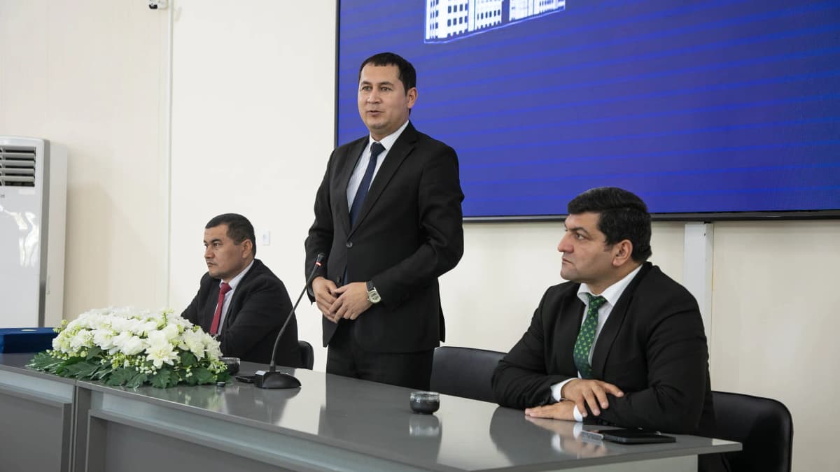 Osiyo texnologiyalar universitetida Ozarbayjon davlat pedagogika universiteti Quba filiali direktori, fizika fanlari doktori, professor Yusif Aliyev tomonidan professor-o‘qituvchilar va magistrantlar uchun akademik dars tashkil etildi. Unda ilmiy-tadqiqot faoliyati, ilmiy maqolalar yozish metodikasi hamda Ozarbayjonda ilm-fan rivoji borasidagi tajribalar muhokama qilindi.