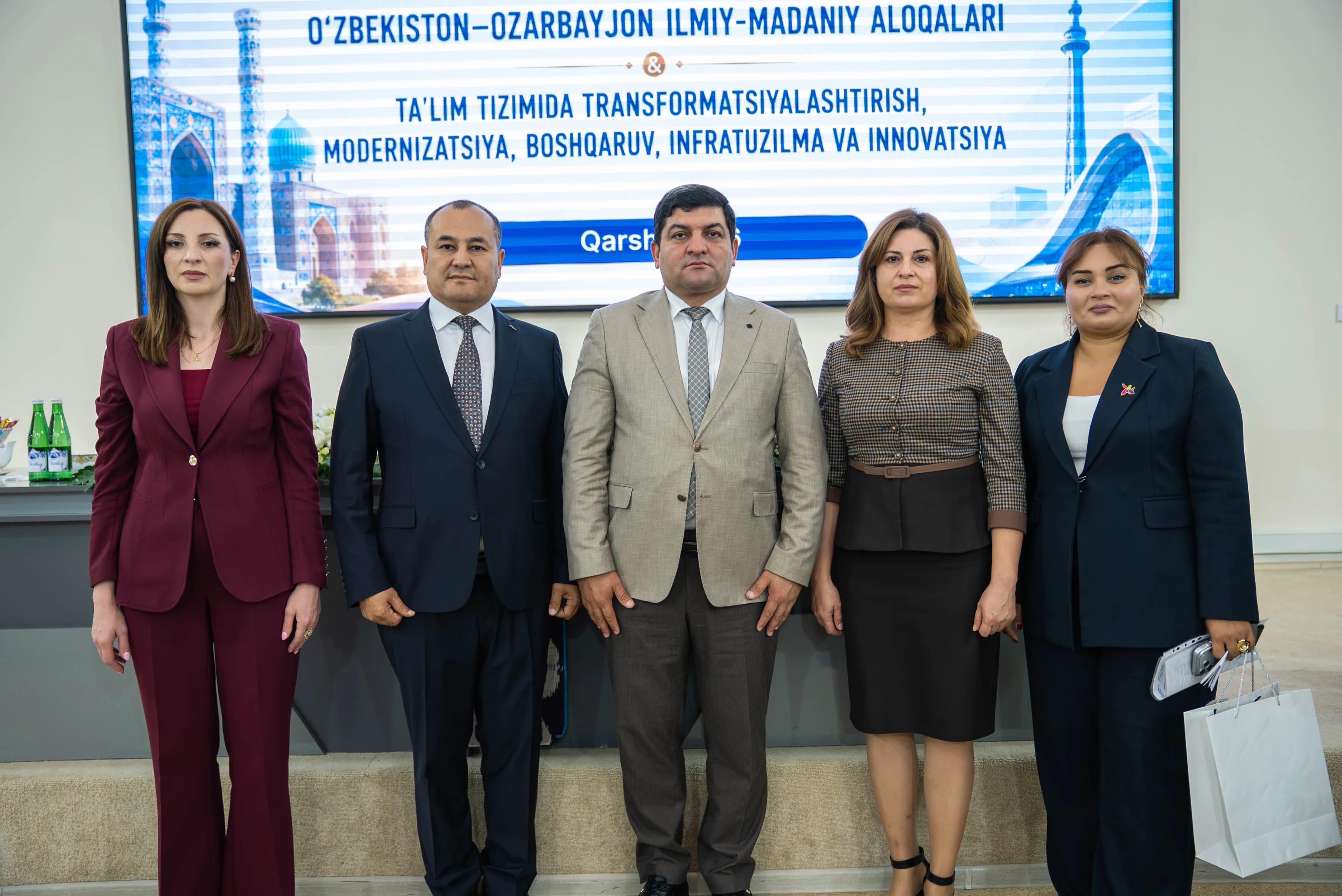 Osiyo texnologiyalar universitetida “O‘zbekiston–Ozarbayjon ilmiy-madaniy aloqalari” mavzusida xalqaro ilmiy-amaliy anjuman tashkil etildi. Tadbirda ikki davlat o‘rtasidagi ilmiy, ma’rifiy va madaniy hamkorlikni rivojlantirish, tarixiy meros va milliy qadriyatlarni asrab-avaylash, shuningdek, ta’lim va ilm-fan sohalaridagi aloqalarni mustahkamlash masalalari muhokama qilindi.