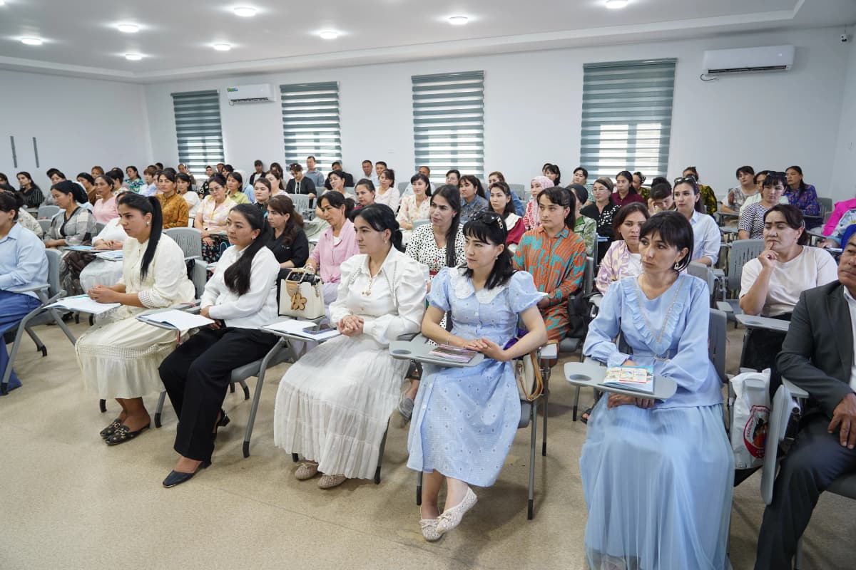 🎓 Osiyo texnologiyalar universitetida universitet ijrochi rektori Ibragimov Elyor Xakimovich bilan talabalar o‘rtasida ochiq muloqot shaklida uchrashuv tashkil etildi.