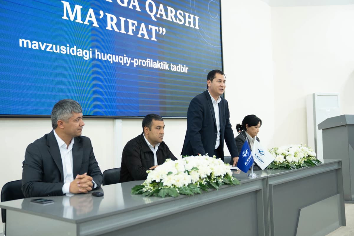 Osiyo texnologiyalar universitetida “Jaholatga qarshi ma’rifat” mavzusida ma’naviy-ma’rifiy tadbir o‘tkazildi
Osiyo texnologiyalar universitetida birinchi bosqich talabalari ishtirokida “Jaholatga qarshi ma’rifat” mavzusida ma’naviy-ma’rifiy tadbir tashkil etildi.

Tadbirning asosiy maqsadi yoshlar o‘rtasida ma’rifat va ma’naviy qadriyatlarni targ‘ib qilish, ularning dunyoqarashini kengaytirish hamda turli yot g‘oyalarga nisbatan mafkuraviy immunitetini shakllantirishdan iborat bo‘ldi.

Uchrashuv davomida talabalarga jaholatning salbiy oqibatlari, ma’rifatning inson va jamiyat hayotidagi o‘rni, shuningdek, yoshlarning mustaqil fikrlashi va bilim olishga intilishining ahamiyati haqida batafsil ma’lumot berildi.

Shuningdek, yosh avlodni bilimli, ma’rifatli, keng dunyoqarashli va mustaqil fikrlaydigan shaxslar etib tarbiyalashda ta’lim va tarbiyaning o‘rni alohida ta’kidlandi.

Tadbir yakunida talabalarning ma’naviy dunyoqarashini yuksaltirish, ularda mafkuraviy tahdidlarga nisbatan ogohlikni shakllantirish hamda ma’rifatga asoslangan hayotiy qarashlarini rivojlantirish muhimligi qayd etildi.