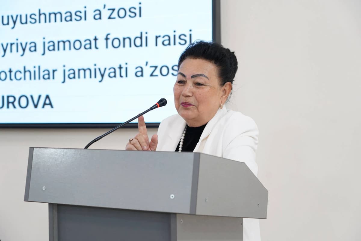 Osiyo texnologiyalar universitetida Yoshlar kuni munosabati bilan yoshlar bilan uchrashuv hamda adiba Sharofat Ashurovaning “Ilohiy tun” romani taqdimoti tashkil etildi.