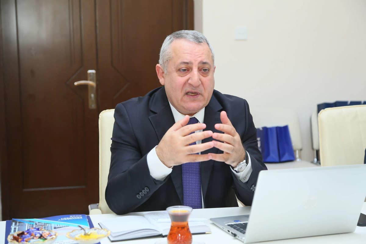 🤝 Ayni paytda Ozarbayjon Davlat texnika universiteti bilan hamkorlik memorandumi imzolandi.